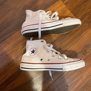 White high tops girl size 13.5